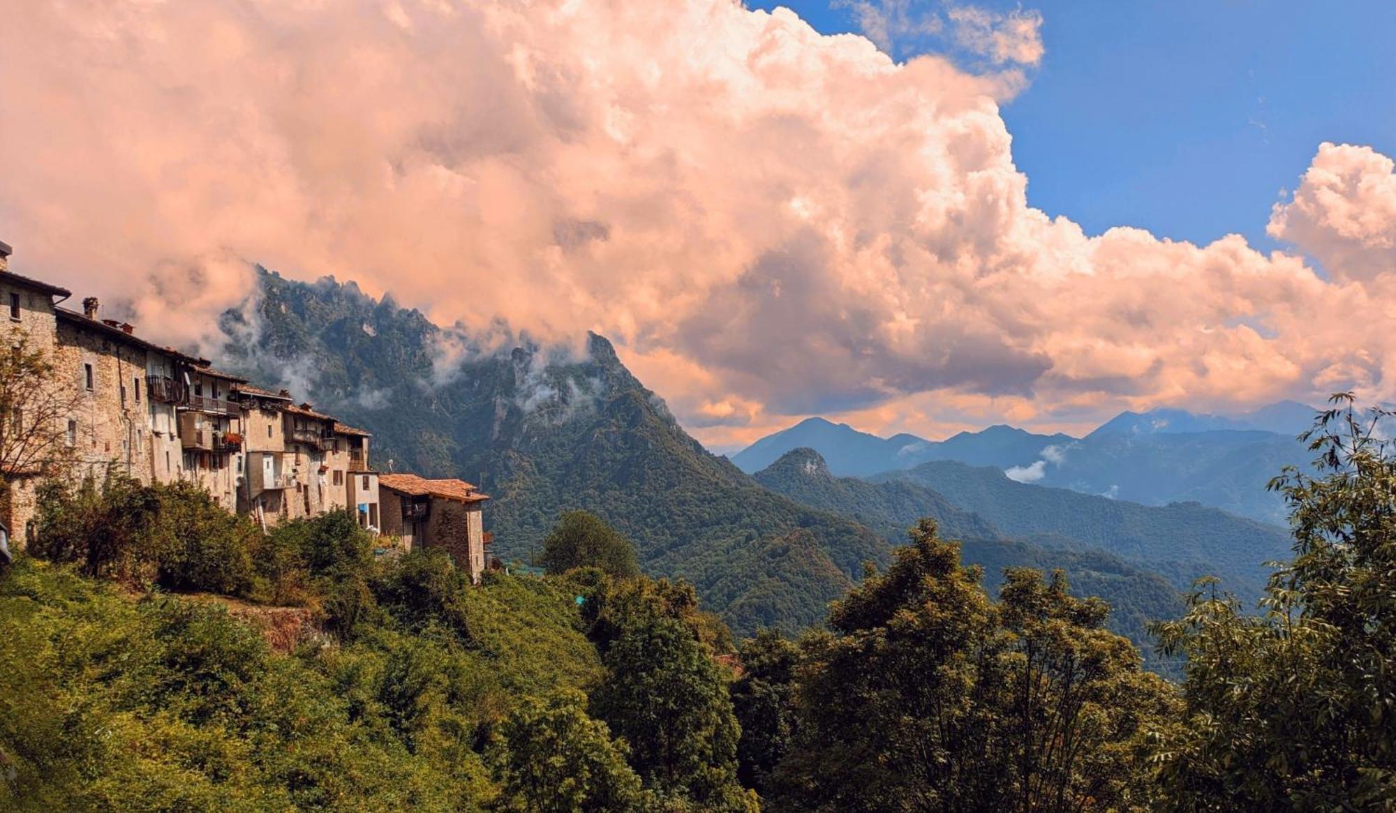 B&B Piccolo Tibet Lavenone Exterior photo